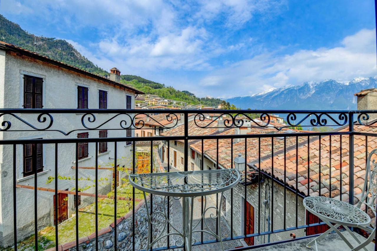 Hotel Castello Tignale Exterior foto