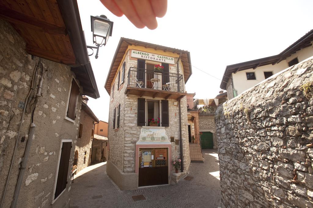 Hotel Castello Tignale Exterior foto